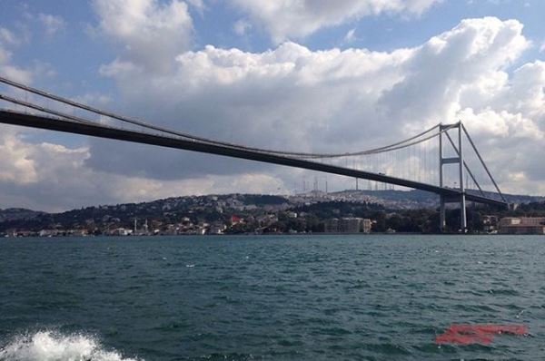 Глава Минобороны Турции: в Босфоре нет проблем с судоходством
