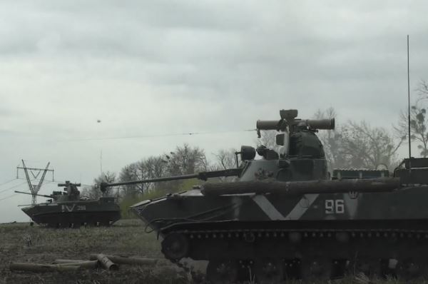 Минобороны РФ показало кадры с боевой работой подразделения ВДВ в ходе СВО