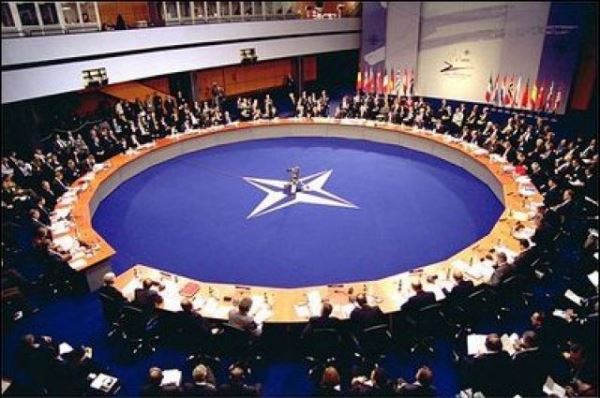 Финляндия и Швеция в ближайшие дни подадут заявки в НАТО - Reuters