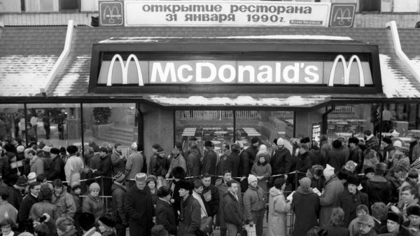 <br />
                    McDonald's останется в России в виде франшизы<br />
                