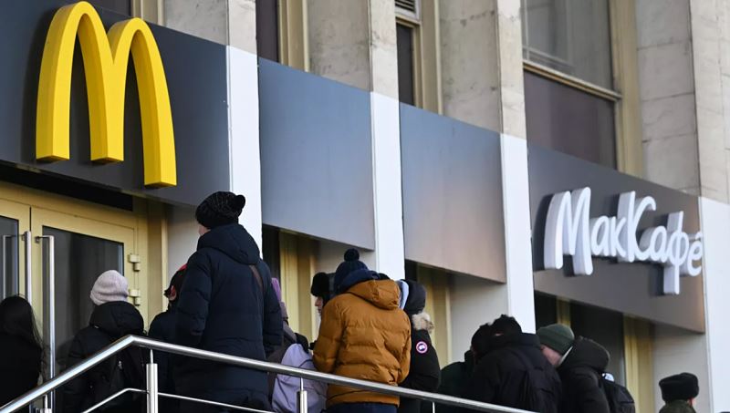 Стало известно о «маневре» McDonald's для возобновления работы в России